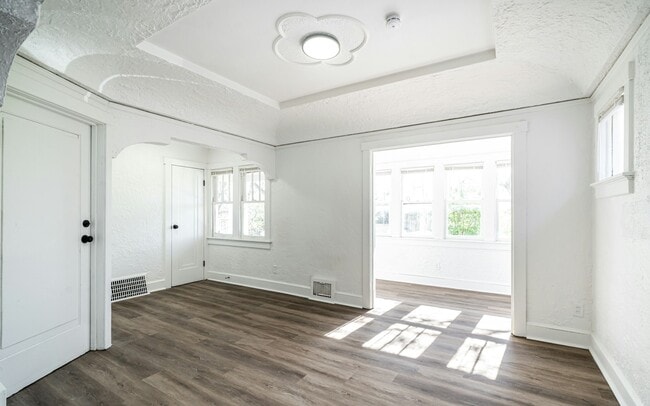 Building Photo - 3151 N 11th St