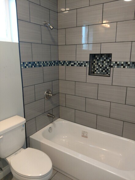 Building Photo - 3961 Halldale Ave