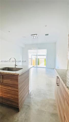 Building Photo - 3653 SW 25th St