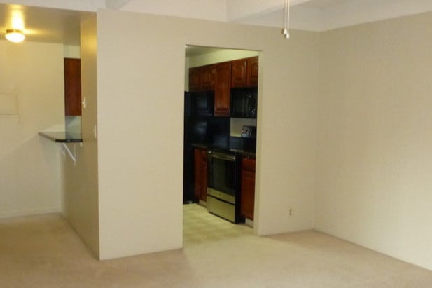 Formal Dining Room - 415 S Howes St