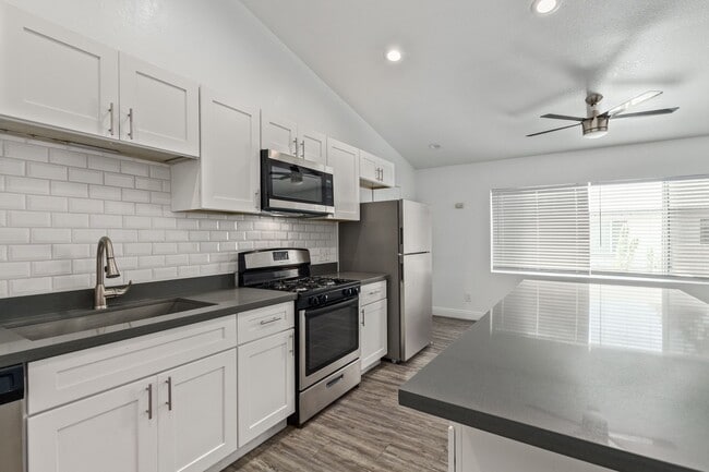 Building Photo - 36th Court