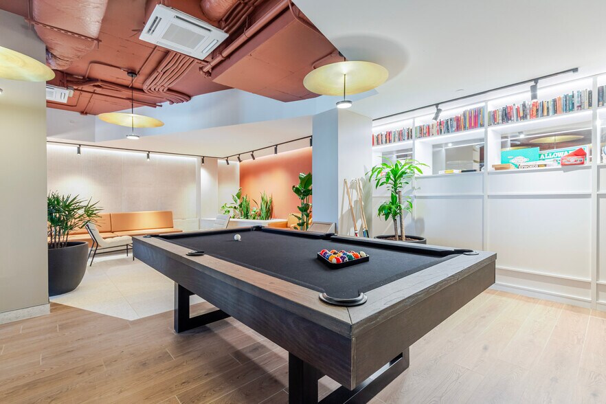 Building Photo - 16 West St