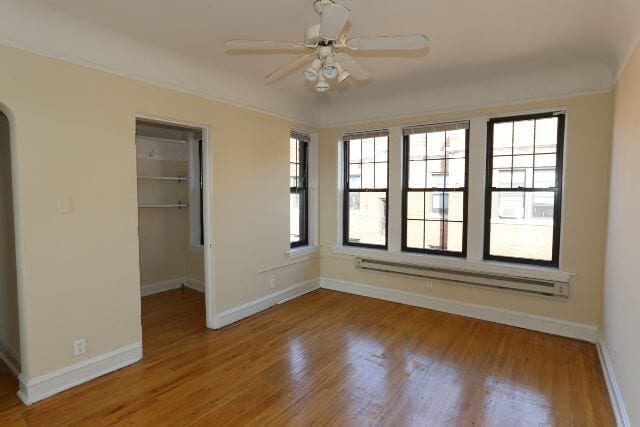 Building Photo - 4337 N Wolcott Ave