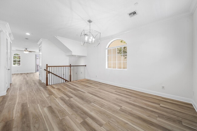 Building Photo - 824 Virginia Gardens Dr