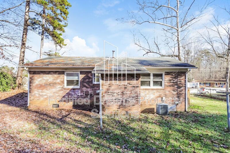 Building Photo - 4930 Rumley Cir