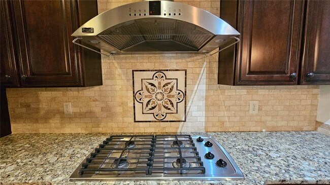 Building Photo - 3533 Peacock Rd