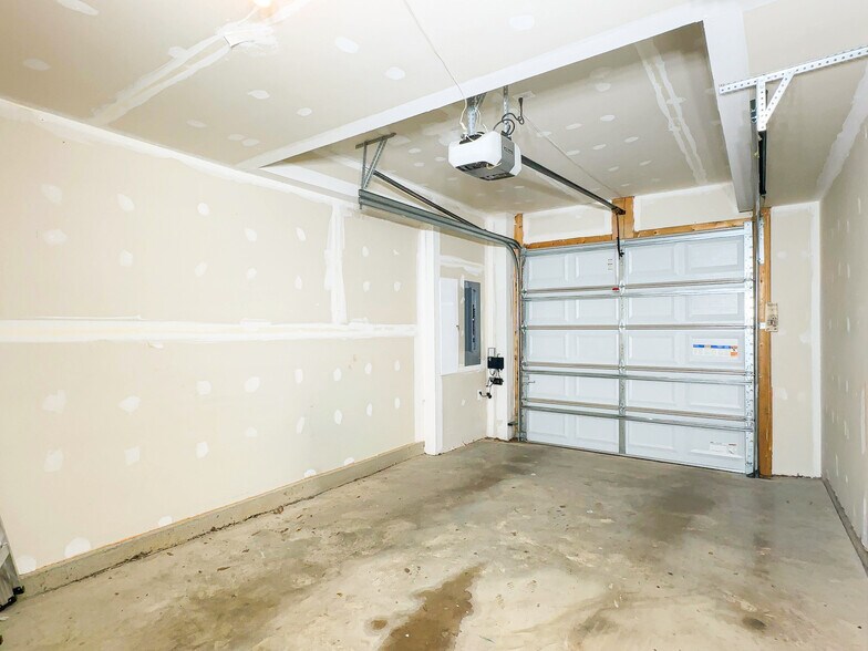 Building Photo - 3326 Tribune Ct