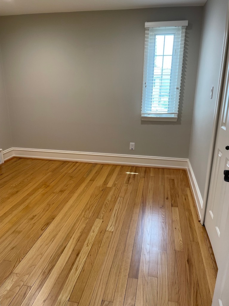 Second bedroom, great for an office - 1620 Graefield Rd