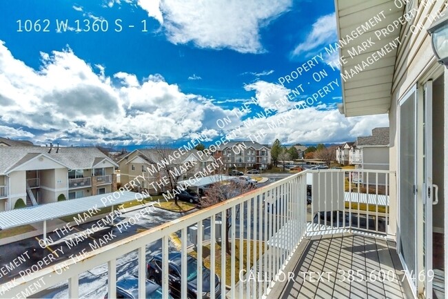 Building Photo - Remodeled 3rd Floor Condo with Great View