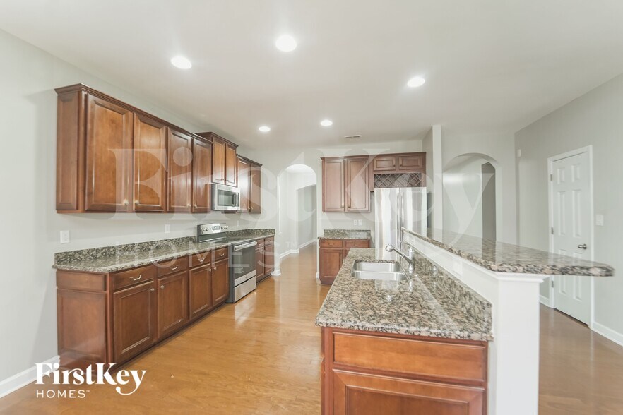 Building Photo - 4019 Linville Falls Ln