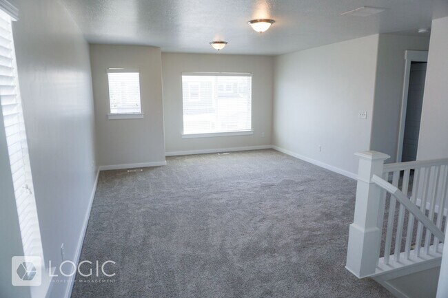 Building Photo - 15180 Gunpowder Ct