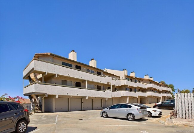 Building Photo - 4794 Arizona St