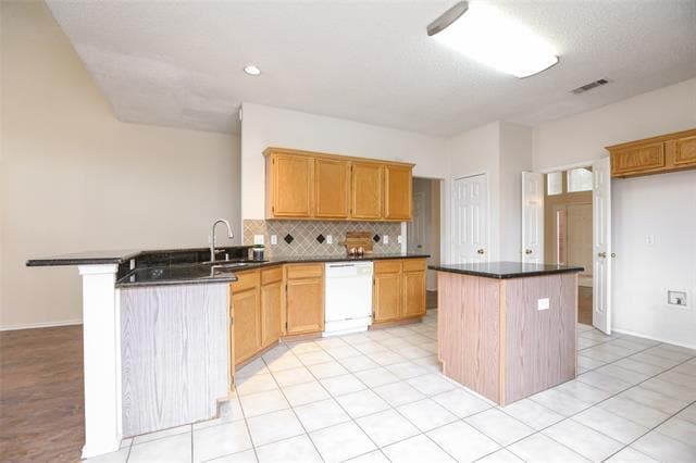 Building Photo - 206 Howley Ct