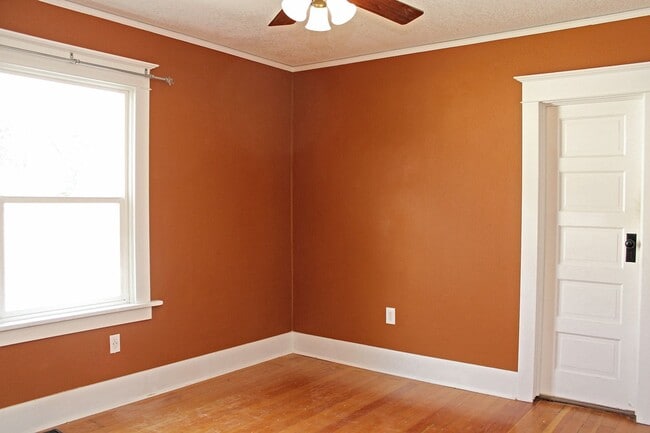 Building Photo - 5002 SE 97th Ave