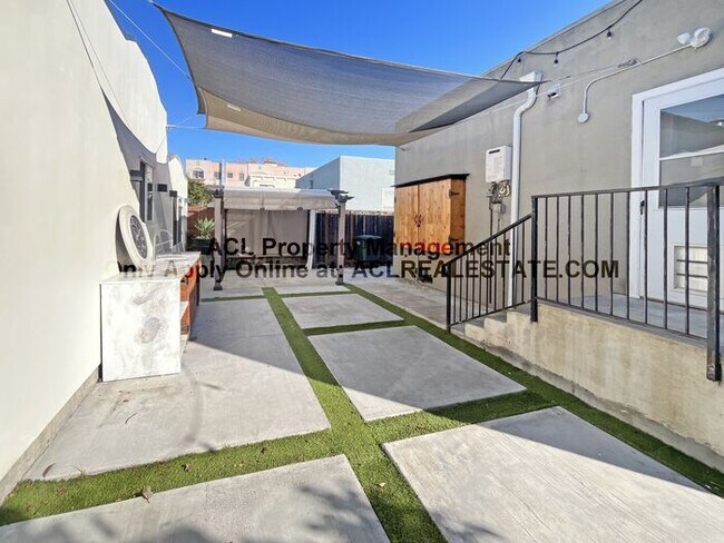 Building Photo - 2 Houses, 1 Price. Nicely Updated Single Family Home with ADU