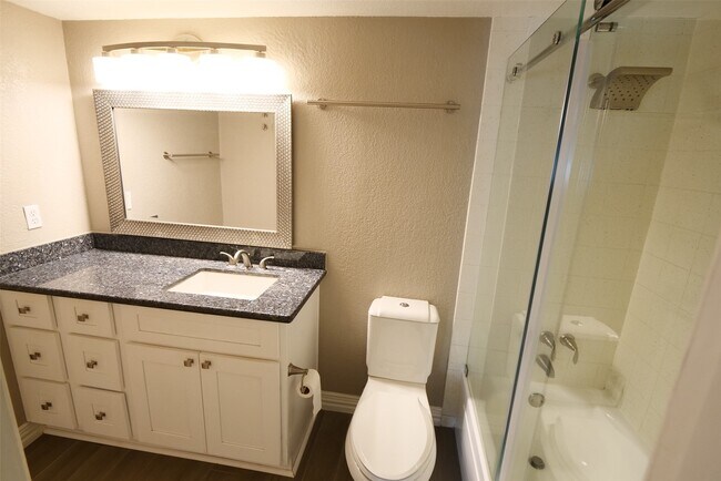 Building Photo - 850 Threadneedle St