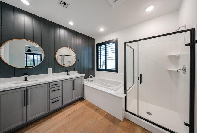 Building Photo - 25689 N 140th Ln