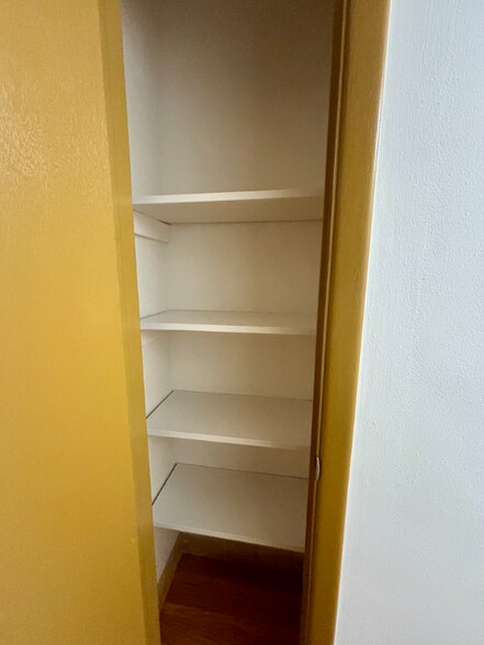 Building Photo - 88 Nicholson St