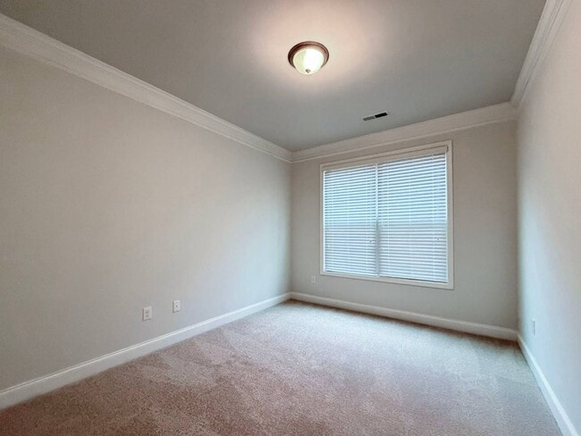 Building Photo - 7336 Birchshire Dr