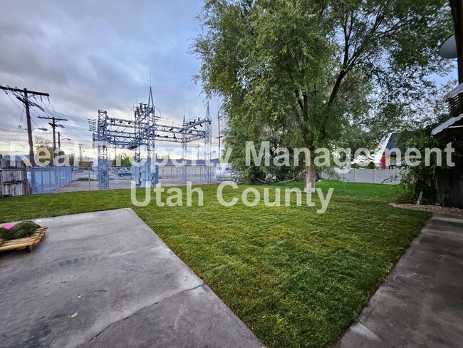 Building Photo - Downtown Spanish Fork Home