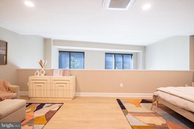 Building Photo - 2301 John F Kennedy Blvd