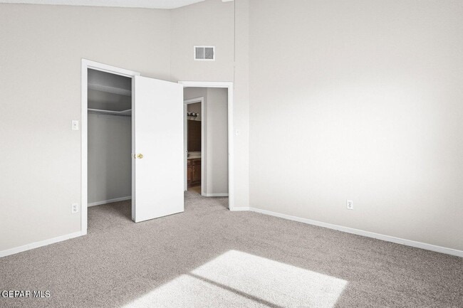 Building Photo - 5224 Roger Maris Dr