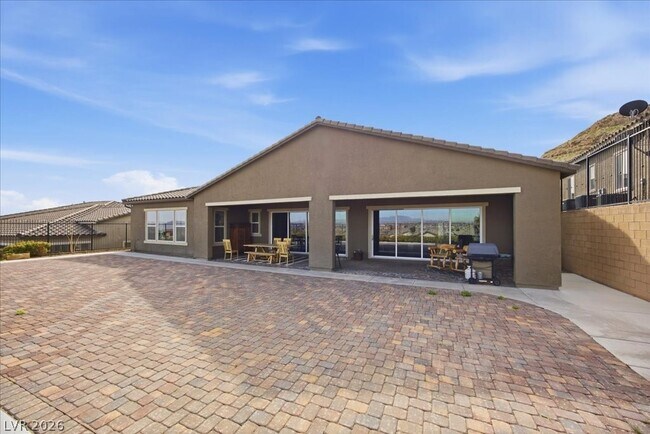 Building Photo - 6248 Carol Butte Ct