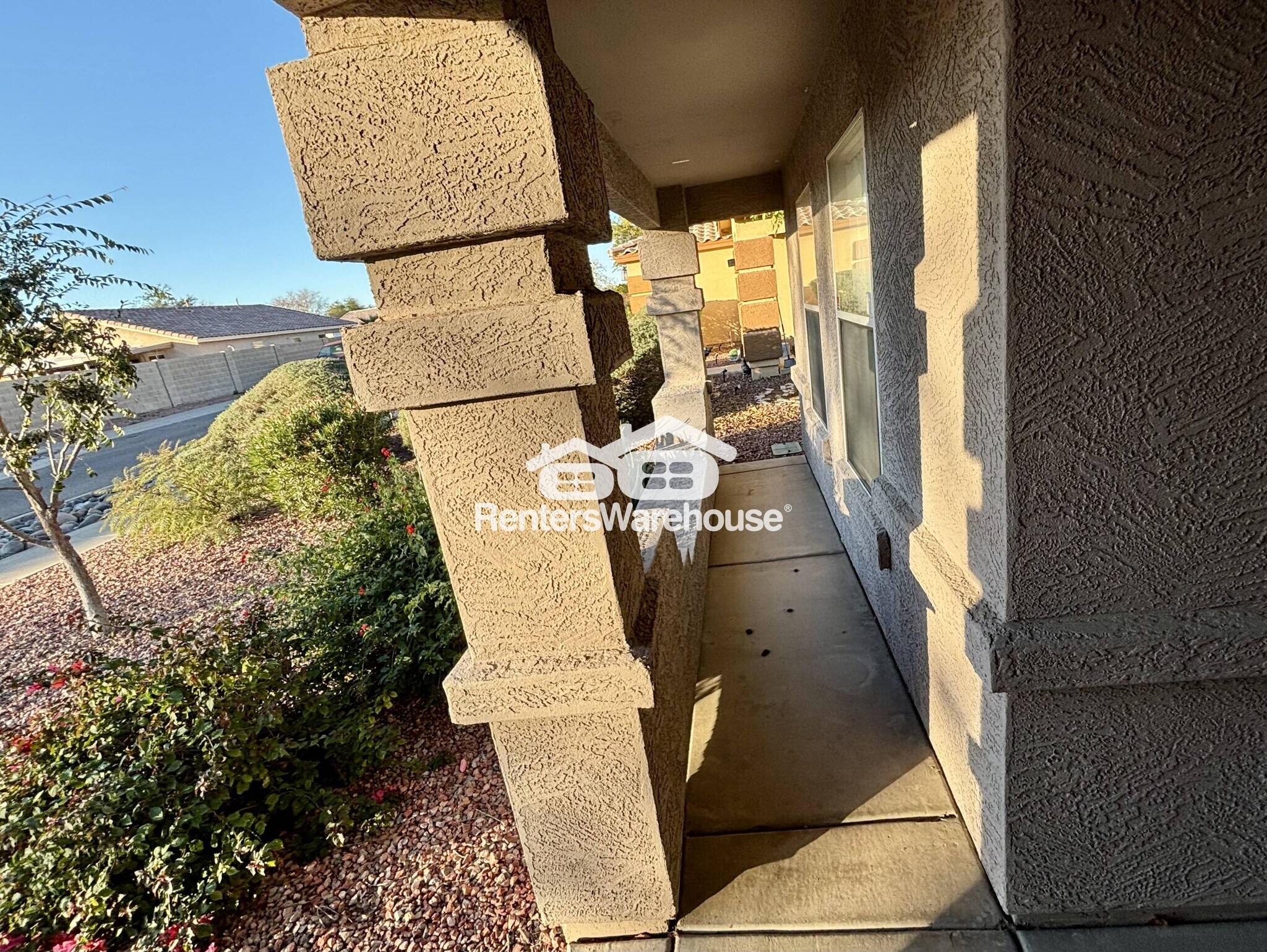 Building Photo - 2607 S 71st Dr