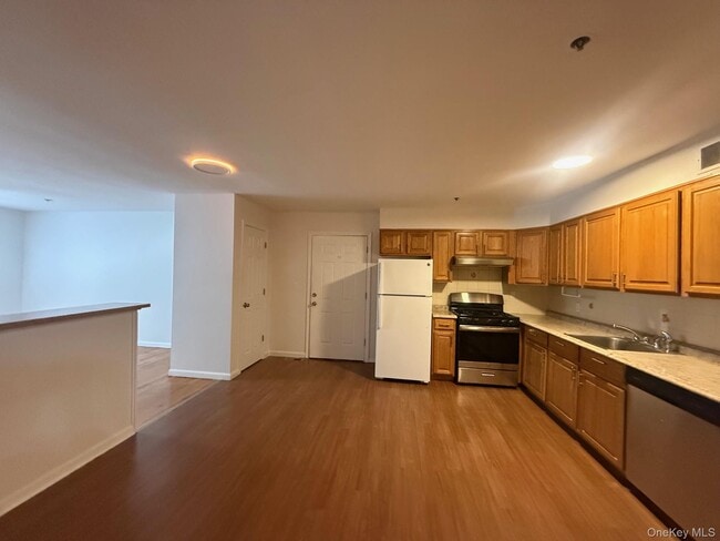 Building Photo - 192 Osborne Rd