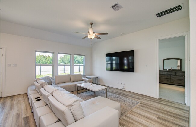 Building Photo - 2816 Oakheath Crst Ct