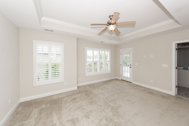 Building Photo - 4 Bedroom 3.5 Bath Townhouse in Kingsbridge at Park West - Mt Pleasant