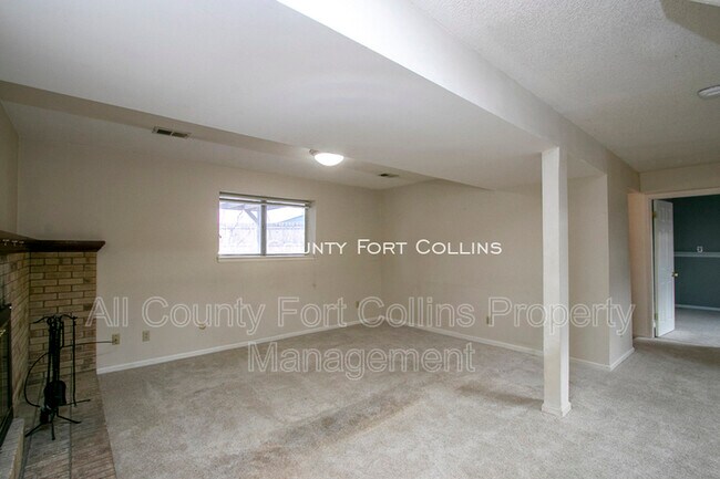 Building Photo - C406 Chukar Ct