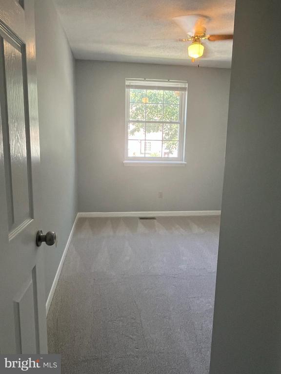 Building Photo - 8523 Pine Run Ct