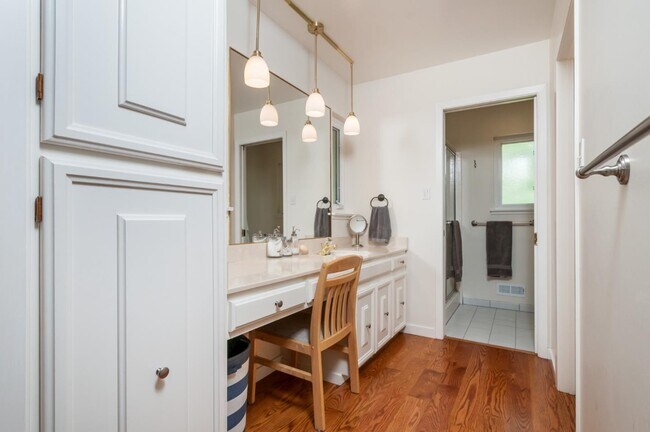 Building Photo - 3032 Brittan Ave