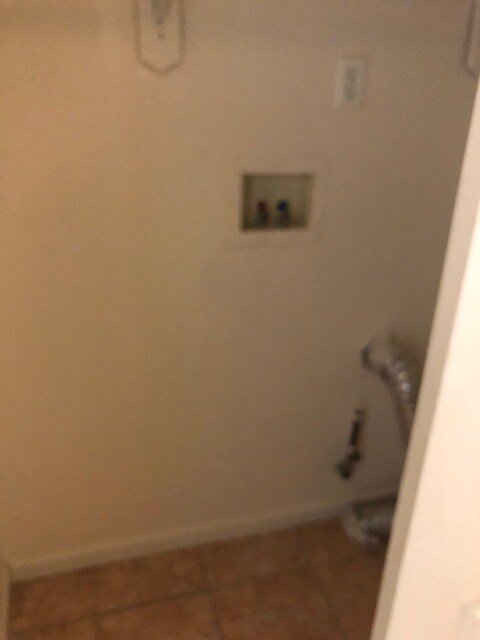LAUNDRY HOOK UP - 143 Camden St
