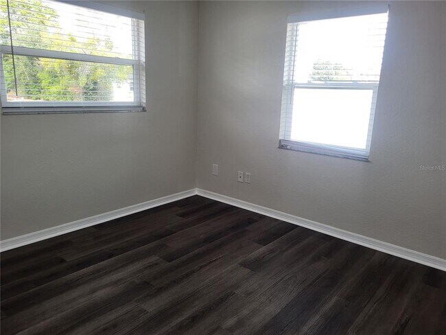 Building Photo - 9115 Patio Ct