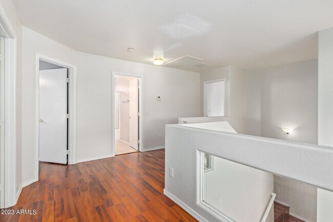 Building Photo - 3316 E Tierra Buena Ln