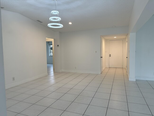 Building Photo - 15729 Bottlebrush Cir