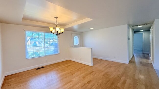 Building Photo - Charming and Move-in Ready, 4BD/2BA, Single-Story Home in Twin Creeks South Estates, San Ramon- A...