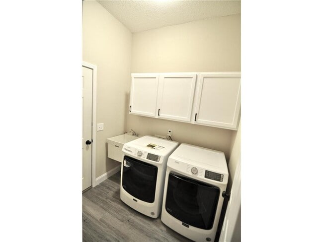 Building Photo - 10413 Spyglass Dr