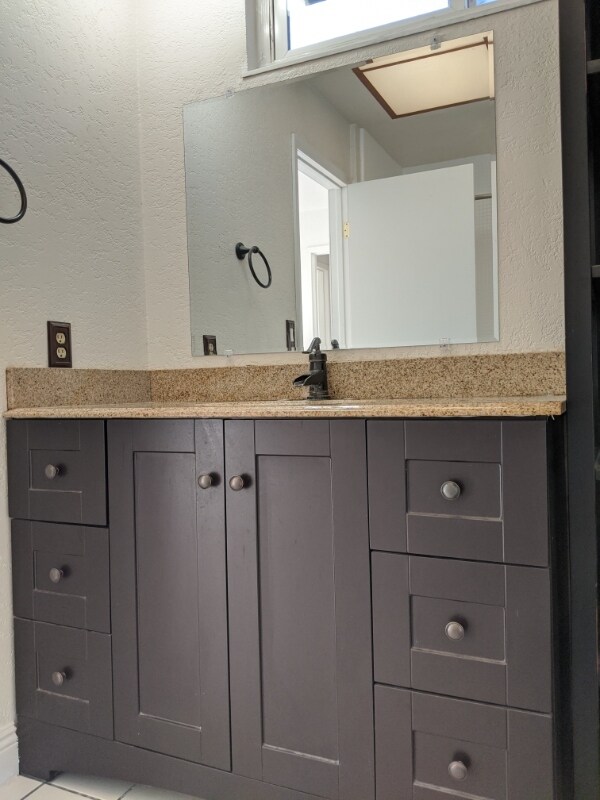 Building Photo - 2654 Olivestone Way
