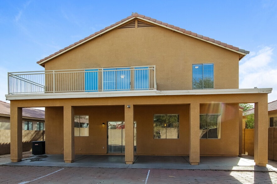 Building Photo - 9522 W Minnezona Ave