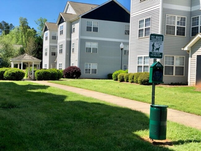 Building Photo - 102-L University Village