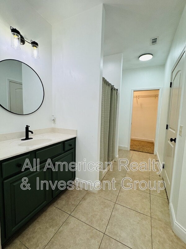 Building Photo - 603 Red Fern Rd