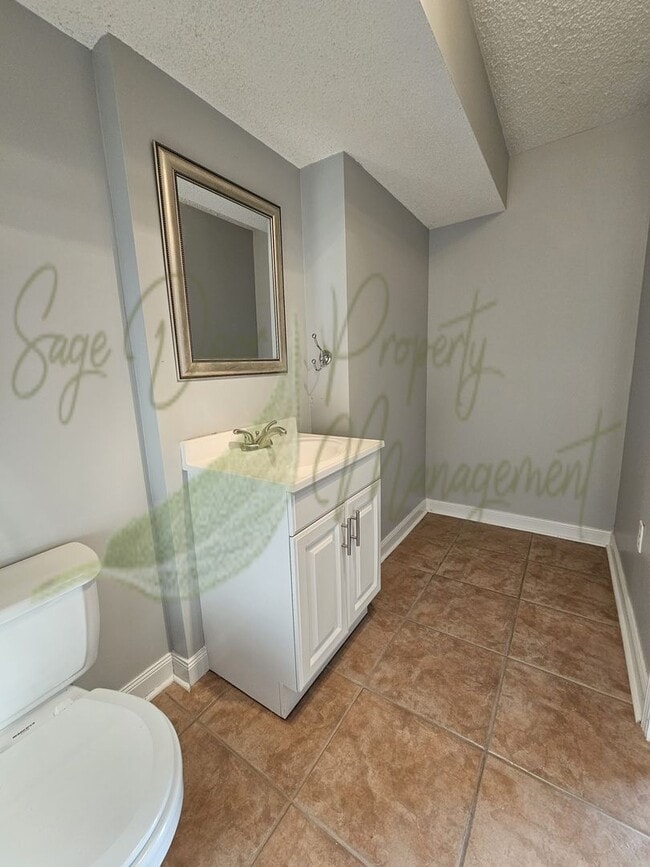 Building Photo - BEAUTIFUL HOME!!!