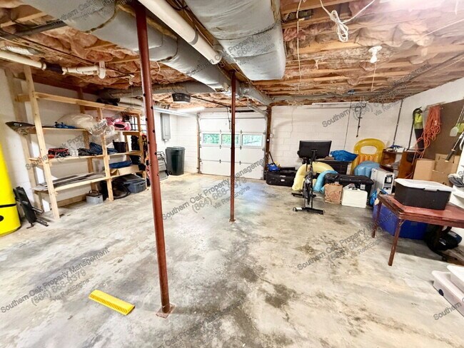 Building Photo - 11 Mizzen Ln