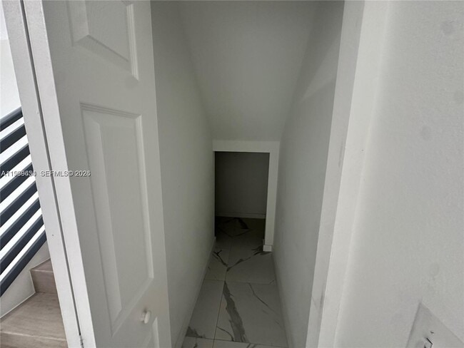 Building Photo - 116 NW 10th St