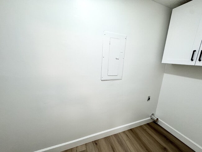 Building Photo - Easy living in Easley