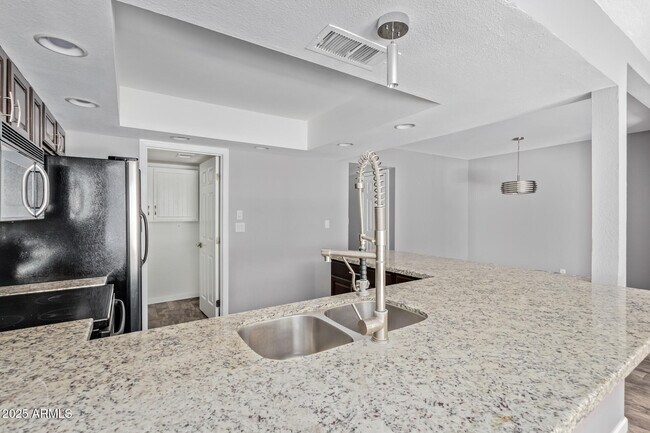 Building Photo - 4601 N 73rd St
