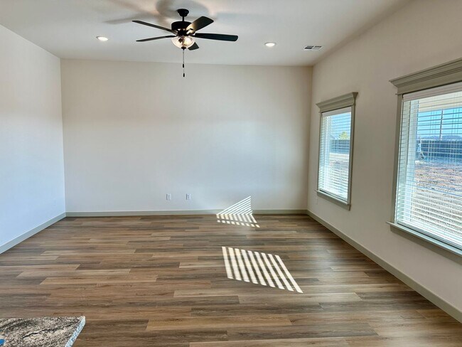 Building Photo - 13507 S 95th E Ave